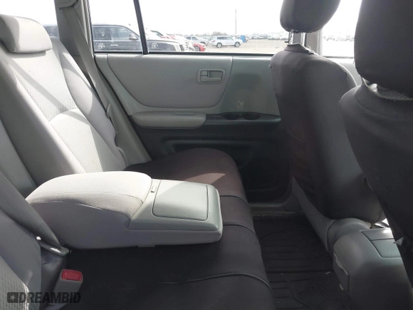 2007 Toyota Highlander with VIN JTEHP21A170203227, listed as a IAAI auction lot 41473331 with 135,125 mi miles. Bid and sale history available at carsss.com. Image 8.