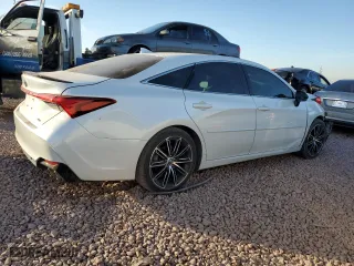 2020 Toyota Avalon XSE with VIN 4T1EZ1FB0LU041926, listed as a Copart auction lot 86427544 with 110,878 mi miles and Salvage Title. Bid and sale history available at carsss.com. Image 3.
