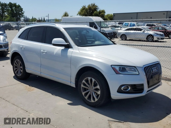 2014 Audi Q5 Premium Plus with VIN WA1LFAFP7EA102770, listed as a Copart auction lot 53556245 with 106,483 mi miles and Salvage Title. Bid and sale history available at carsss.com. Image 4.