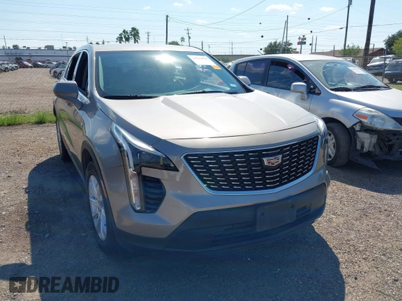 2023 Cadillac XT4 FWD Luxury with VIN 1GYAZAR4XPF116698, listed as a IAAI auction lot 40594015 with 18,368 mi miles. Bid and sale history available at carsss.com. Image 1.