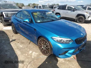 2020 BMW M2 Competition z VIN WBS2U7C08L7E49953, wystawiony jako Copart lot #76200814 z przebiegiem 13 888 mil mil oraz Nie do naprawy • Non repairable. Historia ofert i sprzedaży dostępna na DreamBid. Obrazek 4.