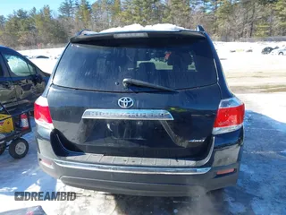 2012 Toyota Highlander Limited with VIN 5TDDK3EH7CS094665, listed as a IAAI auction lot 41580151 with 225,032 mi miles. Bid and sale history available at carsss.com. Image 16.