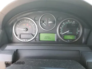 2005 Land Rover LR3 z VIN SALAE24465A340262, wystawiony jako Copart lot #57002345 z przebiegiem 112 330 mil mil oraz Tytuł czysty. Historia ofert i sprzedaży dostępna na DreamBid. Obrazek 9.