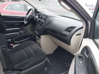 2016 Dodge Grand Caravan Canada Value Package with VIN 2C4RDGBG1GR285032, listed as a IAAI auction lot 41512139 with 108,648 mi miles. Bid and sale history available at carsss.com. Image 5.