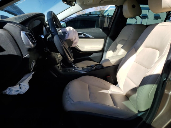 2017 Infiniti QX30 Sport z VIN SJKCH5CP7HA026948, wystawiony jako Copart lot #48031365 z przebiegiem 89 393 mil mil oraz Szkoda całkowita • Salvage title. Historia ofert i sprzedaży dostępna na DreamBid. Obrazek 7.