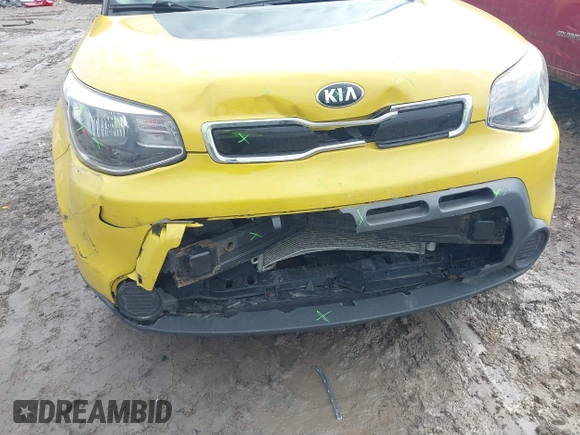 2015 Kia Soul + with VIN KNDJP3A52F7186605, listed as a IAAI auction lot 41711620 with 68,205 mi miles. Bid and sale history available at carsss.com. Image 6.