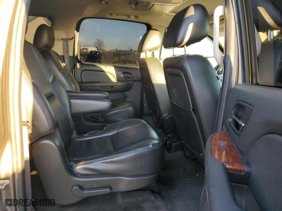 2012 Chevrolet Suburban LTZ with VIN 1GNSKKE71CR307236, listed as a Copart auction lot 42536785 with 205,539 mi miles and Salvage Title. Bid and sale history available at carsss.com. Image 10.