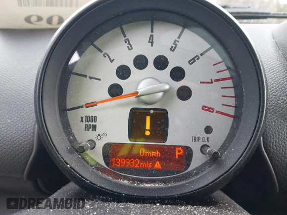 2013 MINI Countryman S z VIN WMWZC3C57DWP22864, wystawiony jako IAAI lot #42041909 z przebiegiem 139 932 mil mil oraz . Historia ofert i sprzedaży dostępna na DreamBid. Obrazek 7.