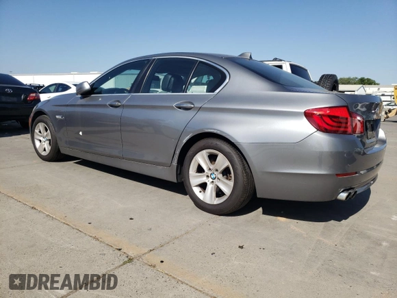 2012 BMW 5 Series 528i with VIN WBAXG5C54CDX06011, listed as a Copart auction lot 55601955 with 146,637 mi miles and Clean Title. Bid and sale history available at carsss.com. Image 2.