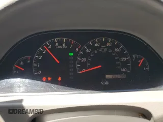 2005 Toyota Camry STD z VIN 4T1BE32K05U406365, wystawiony jako Copart lot #58035155 z przebiegiem 283 788 mil mil oraz Czysty tytuł • Clean title. Historia ofert i sprzedaży dostępna na DreamBid. Obrazek 9.