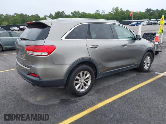 2016 Kia Sorento LX with VIN 5XYPGDA51GG012335, listed as a IAAI auction lot 42224249 with 166,752 mi miles and . Bid and sale history available at DreamBid. Image 4.
