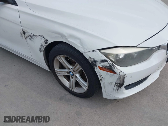 2015 BMW 3 Series 320i с VIN WBA3B1G5XFNT05271, выставлен на аукционе IAAI как лот 42049799 с пробегом 125 437 миль миль и . История ставок и продаж доступна на DreamBid. Изображение 17.