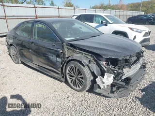 2019 Toyota Camry LE z VIN 4T1B11HK1KU686574, wystawiony jako IAAI lot #40650885 z przebiegiem 112 269 mil mil oraz . Historia ofert i sprzedaży dostępna na DreamBid. Obrazek 6.