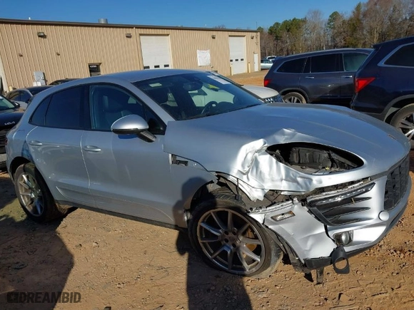 2018 Porsche Macan with VIN WP1AA2A50JLB09807, listed as a IAAI auction lot 41634432 with 74,357 mi miles. Bid and sale history available at carsss.com. Image 13.