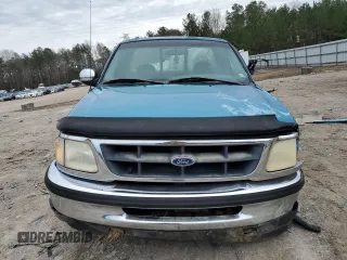 1998 Ford F-150 z VIN 1FTDF17W2WNA09312, wystawiony jako Copart lot #48290845 z przebiegiem 167 417 mil mil oraz Szkoda całkowita • Salvage title. Historia ofert i sprzedaży dostępna na DreamBid. Obrazek 5.