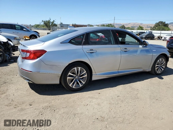 2019 Honda Accord Touring with VIN 1HGCV3F97KA018712, listed as a Copart auction lot 61665185 with 104,392 mi miles and Salvage title. Bid and sale history available at DreamBid. Image 3.