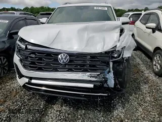 2025 Volkswagen Atlas SE with VIN 1V2FR2CA5SC545885, listed as a Copart auction lot 56670505 with 1,772 mi miles and Salvage title. Bid and sale history available at DreamBid. Image 14.