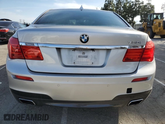 2012 BMW 7 Series 750i z VIN WBAKA8C50CDS99866, wystawiony jako Copart lot #48728465 z przebiegiem 129 547 mil mil oraz Szkoda całkowita • Salvage title. Historia ofert i sprzedaży dostępna na DreamBid. Obrazek 6.