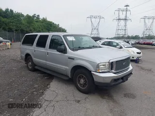 2000 Ford Excursion Special Serv z VIN 1FMNU40S9YEE01981, wystawiony jako IAAI lot #42402338 z przebiegiem 218 033 mil mil oraz . Historia ofert i sprzedaży dostępna na DreamBid. Obrazek 1.