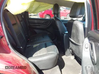 2007 Ford Escape Limited with VIN 1FMCU04167KB90000, listed as a IAAI auction lot 42217640 with 233,117 mi miles and . Bid and sale history available at DreamBid. Image 8.