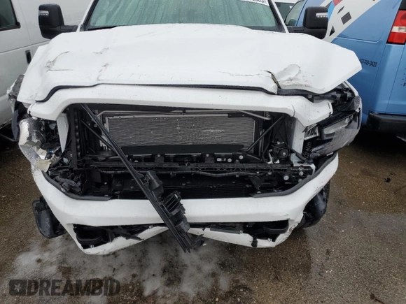 2024 Ram 2500 Big Horn z VIN 3C6UR5DL2RG407021, wystawiony jako Copart lot #43030985 z przebiegiem 2 054 mil mil oraz Szkoda całkowita • Salvage title. Historia ofert i sprzedaży dostępna na DreamBid. Obrazek 13.
