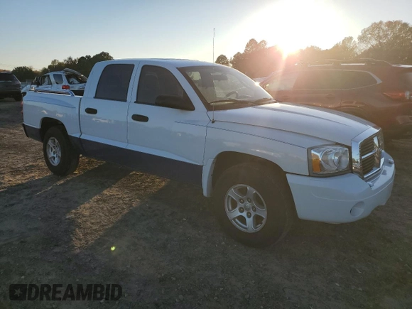 2007 Dodge Dakota SLT with VIN 1D7HE48N67S122636, listed as a Copart auction lot 81251054 with 233,584 mi miles and Salvage Title. Bid and sale history available at DreamBid. Image 4.
