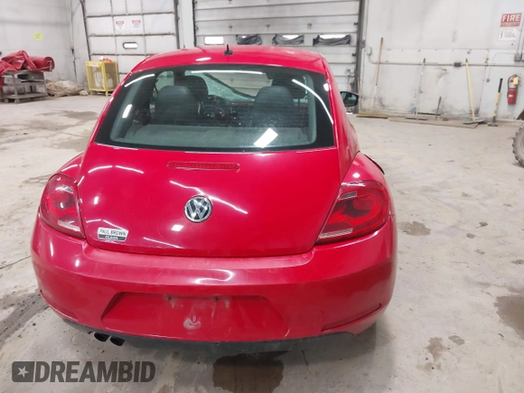 2013 Volkswagen Beetle 2.5L with VIN 3VWJP7AT3DM606135, listed as a IAAI auction lot 42006924 with 78,534 mi miles and . Bid and sale history available at DreamBid. Image 16.