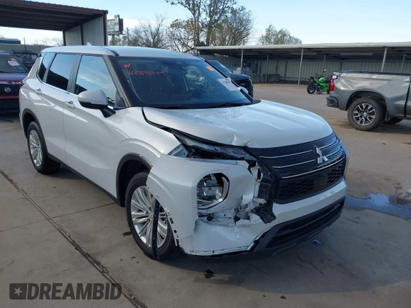 2024 Mitsubishi Outlander ES z VIN JA4J3UA85RZ004684, wystawiony jako IAAI lot #41289047 z przebiegiem 18 819 mil mil oraz . Historia ofert i sprzedaży dostępna na DreamBid. Obrazek 1.