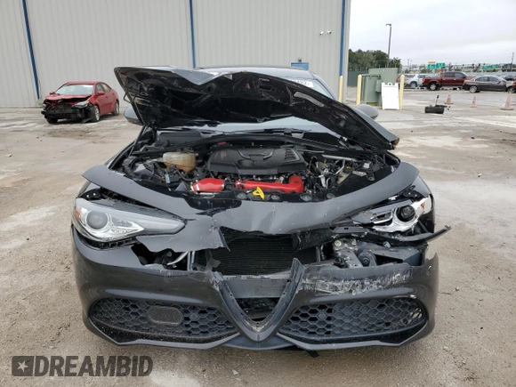 2017 Alfa Romeo Giulia with VIN ZARFAEBN2H7553710, listed as a Copart auction lot 72142482 with 69,562 mi miles. Bid and sale history available at carsss.com. Image 5.