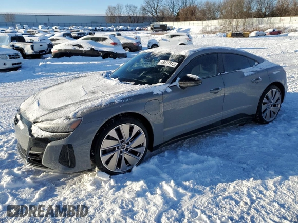 2022 Audi e-tron GT Prestige z VIN WAUEJBFW6N7007945, wystawiony jako Copart lot #45677315 z przebiegiem 32 372 mil mil oraz Nie do naprawy. Historia ofert i sprzedaży dostępna na DreamBid. Obrazek 1.