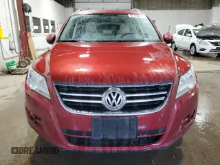 2010 Volkswagen Tiguan S with VIN WVGAV7AX8AW003815, listed as a Copart auction lot 56180605 with 149,047 mi miles and Clean title. Bid and sale history available at DreamBid. Image 5.