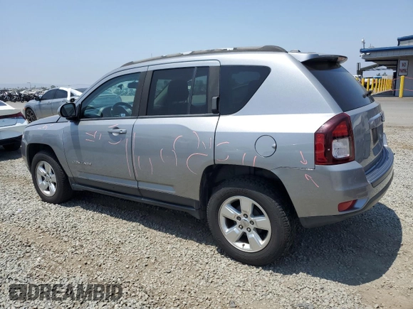2016 Jeep Compass Latitude z VIN 1C4NJCEA8GD692985, wystawiony jako Copart lot #61872985 z przebiegiem 191 871 mil mil oraz Szkoda całkowita • Salvage title. Historia ofert i sprzedaży dostępna na DreamBid. Obrazek 2.