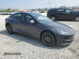 2025 Tesla Model 3 Long Range z VIN 5YJ3E1EA3SF979586, wystawiony jako Copart lot #54430125 z przebiegiem 3 530 mil mil oraz Szkoda całkowita • Salvage title. Historia ofert i sprzedaży dostępna na DreamBid. Obrazek 4.