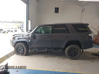 2018 Toyota 4Runner SR5 with VIN JTEBU5JR7J5550156, listed as a IAAI auction lot 41838265 with 171,242 mi miles and . Bid and sale history available at DreamBid. Image 13.