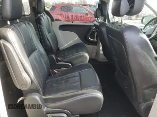 2015 Chrysler Town & Country Touring L with VIN 2C4RC1CG0FR513812, listed as a Copart auction lot 77467854 with 157,196 mi miles and Clean Title. Bid and sale history available at DreamBid. Image 11.