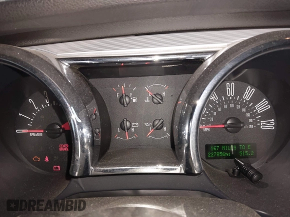 2007 Ford Mustang Deluxe with VIN 1ZVHT80N775234974, listed as a IAAI auction lot 42029377 with 227,856 mi miles. Bid and sale history available at carsss.com. Image 7.