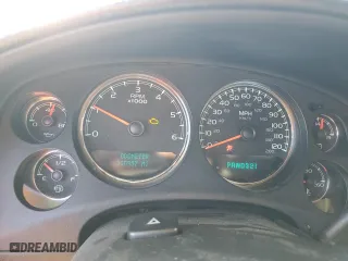 2008 Chevrolet Silverado 1500 LTZ with VIN 2GCEK19J281251376, listed as a Copart auction lot 42425325 with 300,957 mi miles and Salvage Title. Bid and sale history available at carsss.com. Image 9.