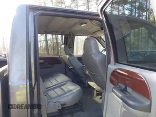 2007 Ford F-250 XL with VIN 1FTSW21P77EA94129, listed as a IAAI auction lot 41396679 with 127,121 mi miles and . Bid and sale history available at DreamBid. Image 8.