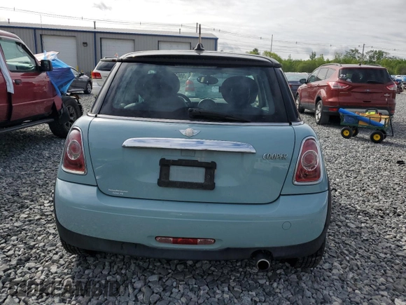 2013 MINI Hardtop z VIN WMWSU3C52DT680586, wystawiony jako Copart lot #59021355 z przebiegiem 208 323 mil mil oraz Czysty tytuł • Clean title. Historia ofert i sprzedaży dostępna na DreamBid. Obrazek 6.