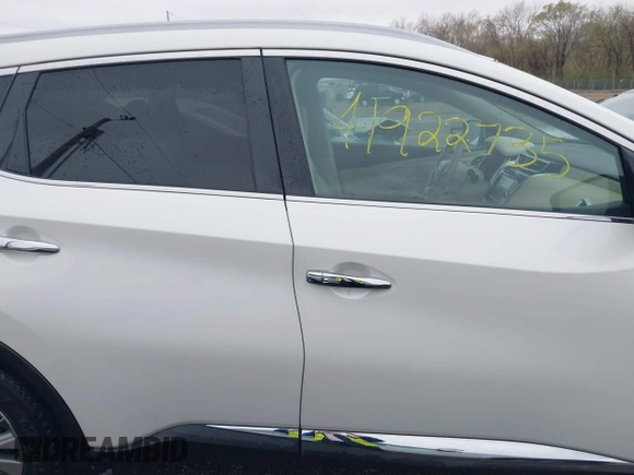 2018 Nissan Murano Platinum with VIN 5N1AZ2MH9JN163641, listed as a IAAI auction lot 41922735 with 70,884 mi miles and . Bid and sale history available at DreamBid. Image 13.