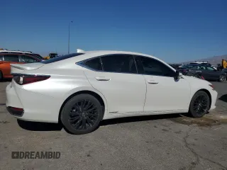 2020 Lexus ES 300h with VIN 58AD21B10LU007586, listed as a Copart auction lot 60130325 with 68,851 mi miles and Salvage title. Bid and sale history available at DreamBid. Image 3.
