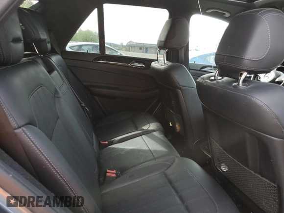 2018 Mercedes-Benz GLE 350 z VIN 4JGDA5HB8JB000766, wystawiony jako Copart lot #55863545 z przebiegiem 62 537 mil mil oraz Szkoda całkowita • Salvage title. Historia ofert i sprzedaży dostępna na DreamBid. Obrazek 11.