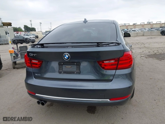 2015 BMW 3 Series Gran Turismo 328i xDrive with VIN WBA3X5C50FD559804, listed as a IAAI auction lot 41902204 with 88,891 mi miles. Bid and sale history available at carsss.com. Image 16.