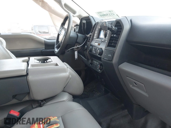 2022 Ford F-250 XL z VIN 1FT7W2BT5NEC17344, wystawiony jako IAAI lot #41150860 z przebiegiem 76 879 mil mil oraz . Historia ofert i sprzedaży dostępna na DreamBid. Obrazek 5.