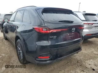 2025 Mazda CX-70 Preferred z VIN JM3KJBHD6S1115554, wystawiony jako Copart lot #74427204 z przebiegiem Nie podano mil oraz Szkody całkowita. Historia ofert i sprzedaży dostępna na DreamBid. Obrazek 2.