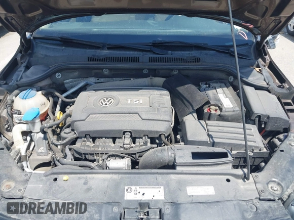 2015 Volkswagen Jetta SE with VIN 3VWD07AJ0FM214295, listed as a IAAI auction lot 42593549 with 62,720 mi miles and . Bid and sale history available at DreamBid. Image 10.
