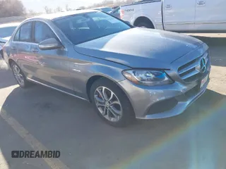 2015 Mercedes-Benz C-Class C 300 Luxury with VIN 55SWF4KBXFU032641, listed as a IAAI auction lot 41654676 with 100,262 mi miles. Bid and sale history available at carsss.com. Image 1.