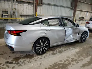 2019 Nissan Altima SR with VIN 1N4BL4CV0KC197015, listed as a Copart auction lot 49549033 with 52,631 mi miles and Salvage Title. Bid and sale history available at DreamBid. Image 3.