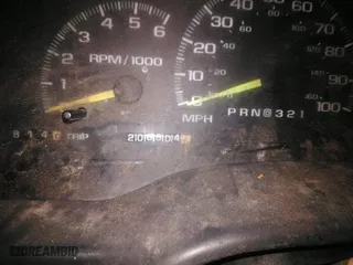 1999 Chevrolet Tahoe with VIN 1GNEC13R9XJ536325, listed as a IAAI auction lot 41475643 with 206,804 mi miles. Bid and sale history available at carsss.com. Image 7.