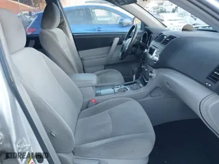 2012 Toyota Highlander with VIN 5TDBK3EH6CS154393, listed as a IAAI auction lot 41541058 with 143,314 mi miles. Bid and sale history available at carsss.com. Image 5.